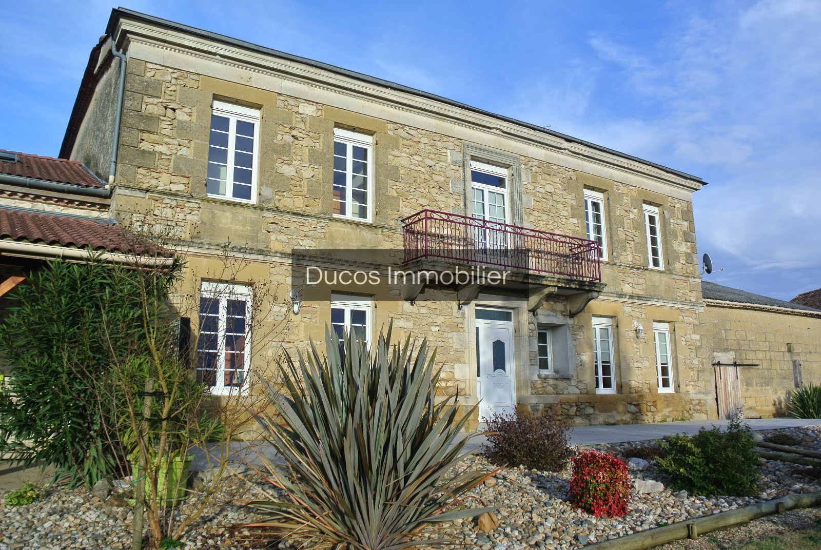 Maison Vendre De 380 M Marmande 47200 Au Prix De 389 500