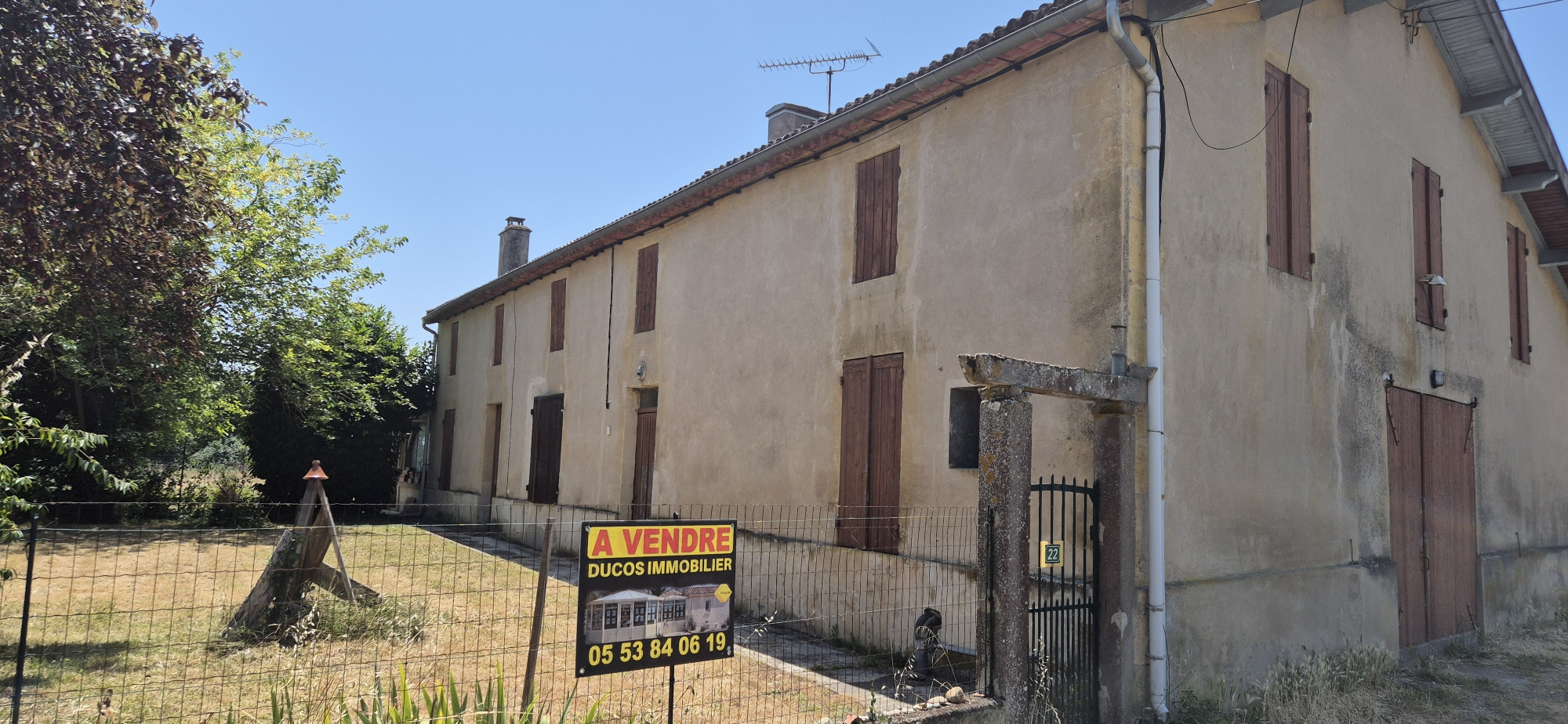 Aux portes de la ville de Marmande avec un terrain détachable et constructible