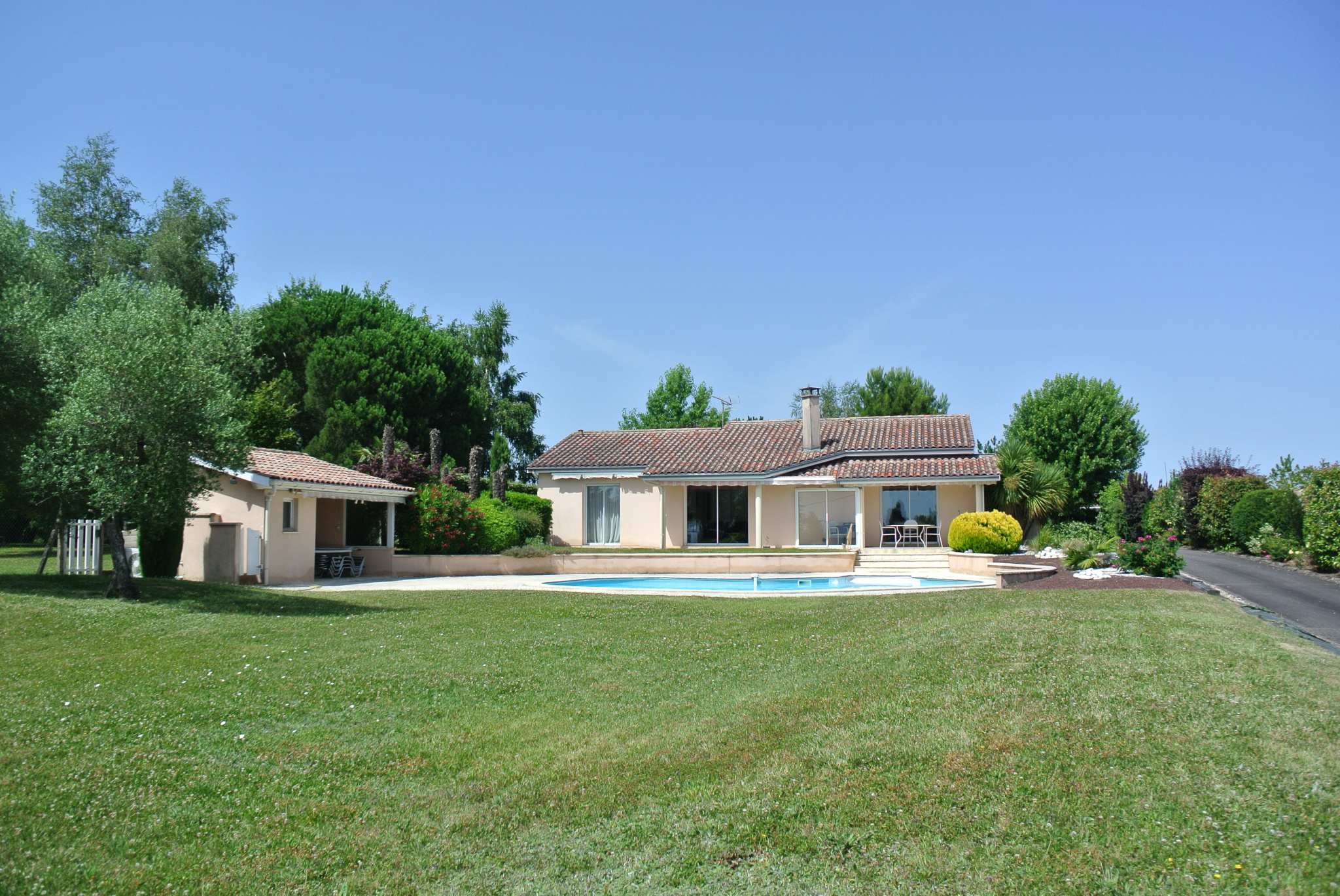  MAISON à BEAUPUY et 1 H de BORDEAUX