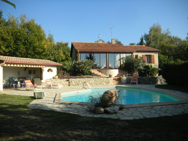  MAISON proche de MARMANDE -1Hec 65 M2 arboré