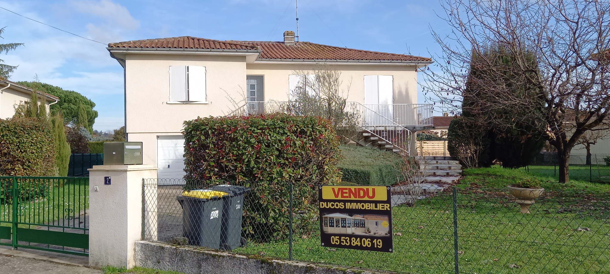 A Marmande, commerces à pied depuis cette Maison au gout du jour.