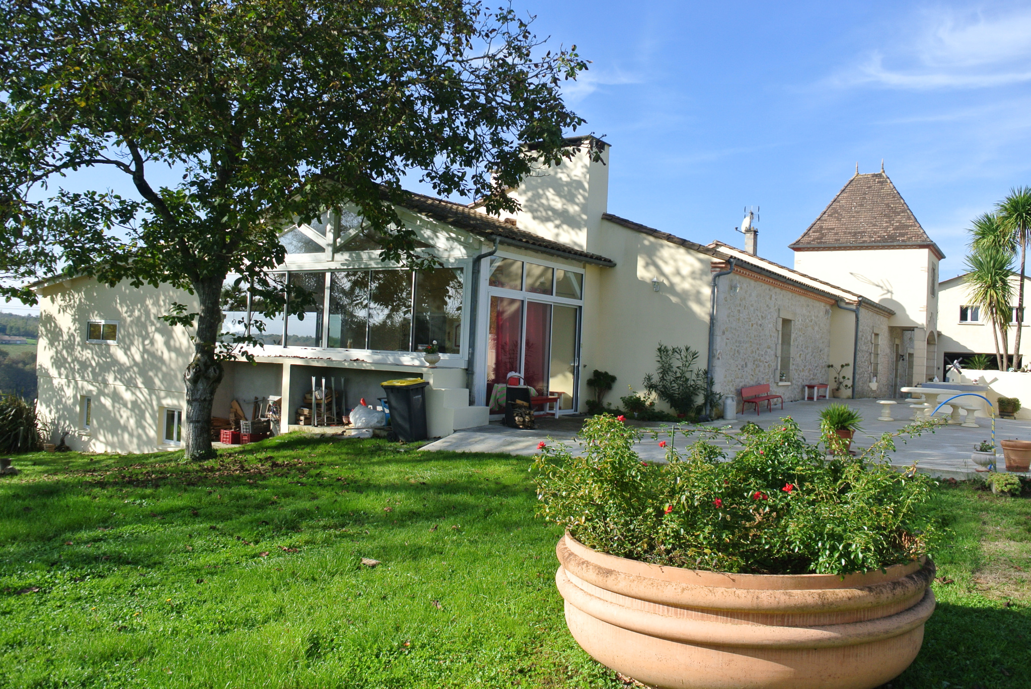 Spacieuse maison sur 2 hectares de terrain au calme