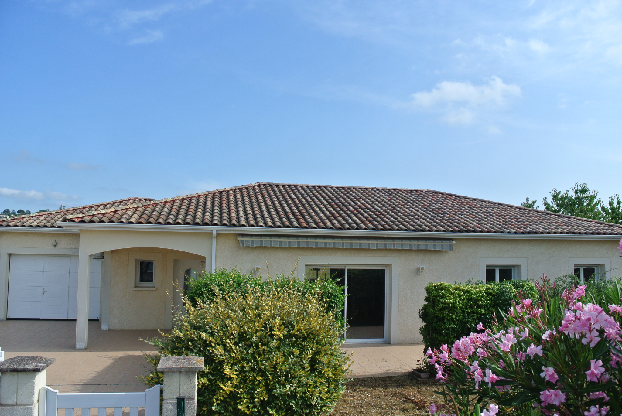 Maison de plain pied a Beaupuy proche du lac