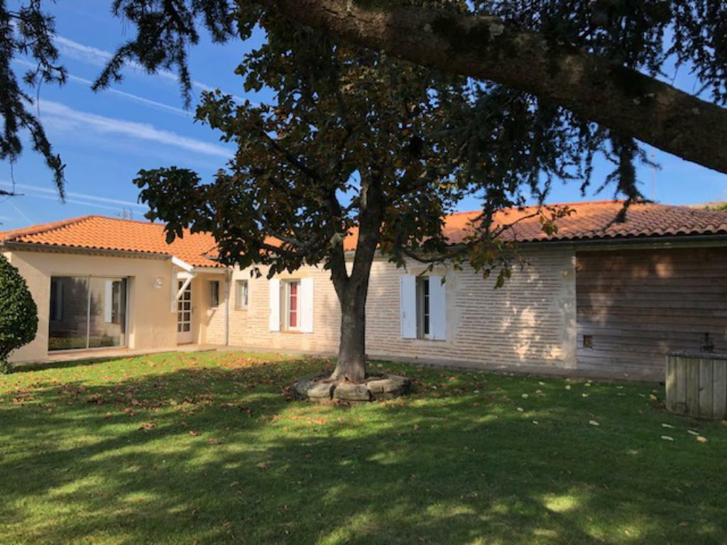 Ravissante Maison COUP de COEUR à 1 H de Bordeaux