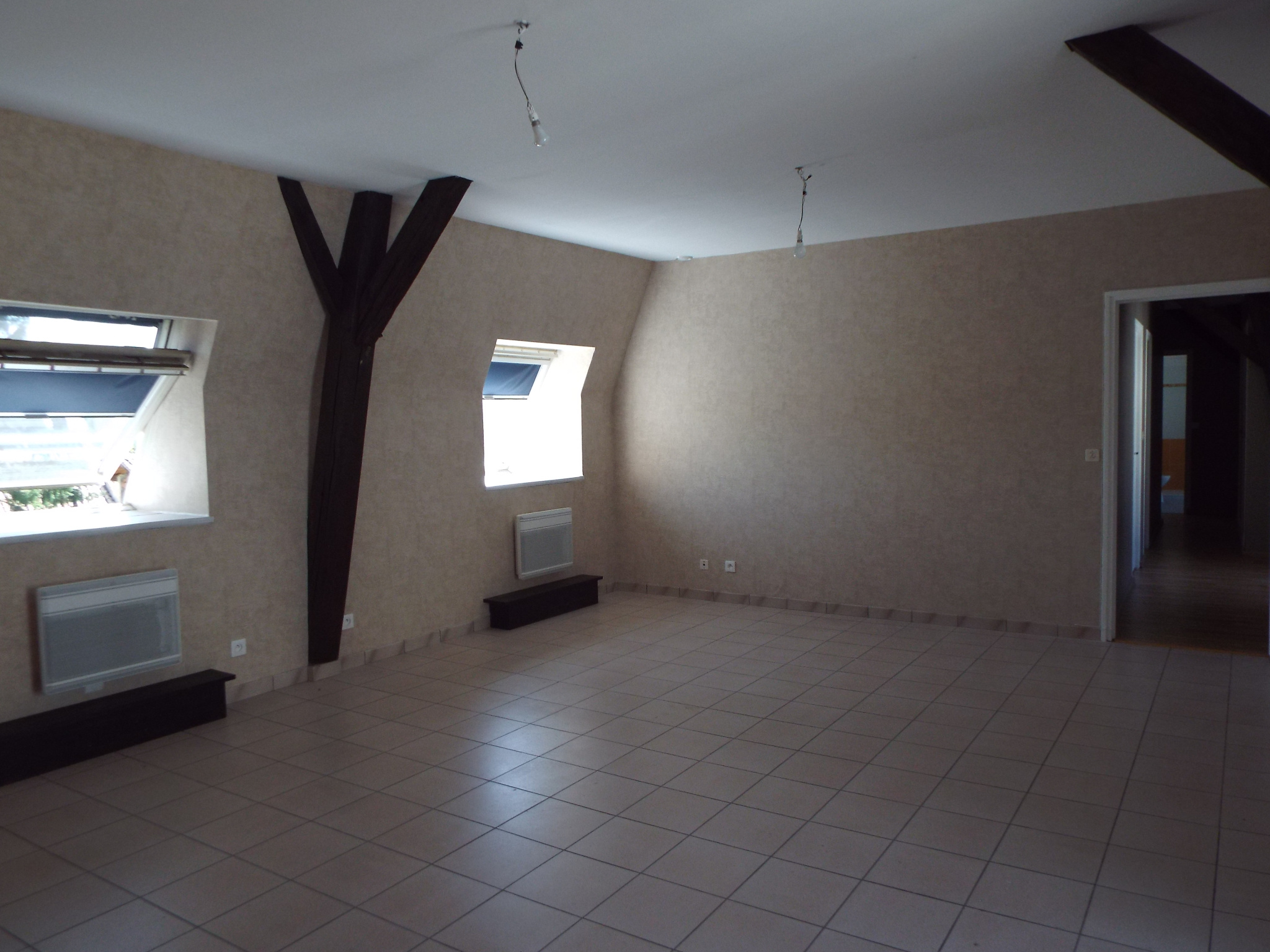 Plein coeur du village appartement T4