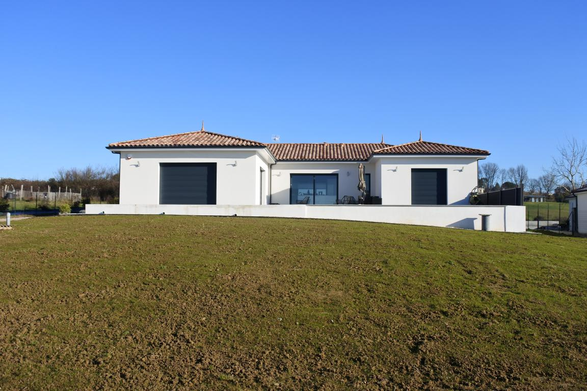 Maison contemporaine avec de belles prestations