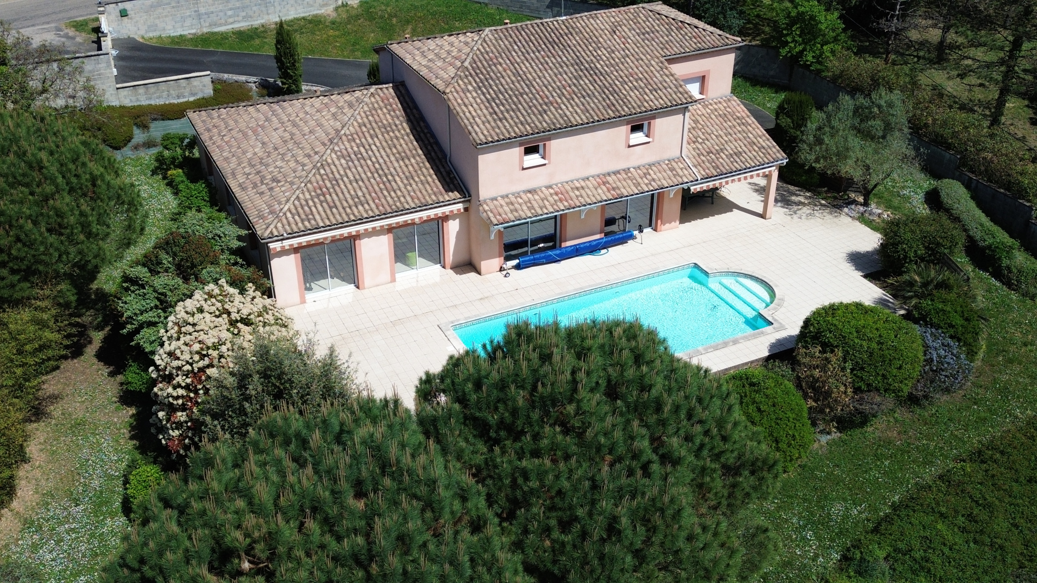 Coteau de Marmande, MAISON CONTEMPORAINE à 1h de Bordeaux.