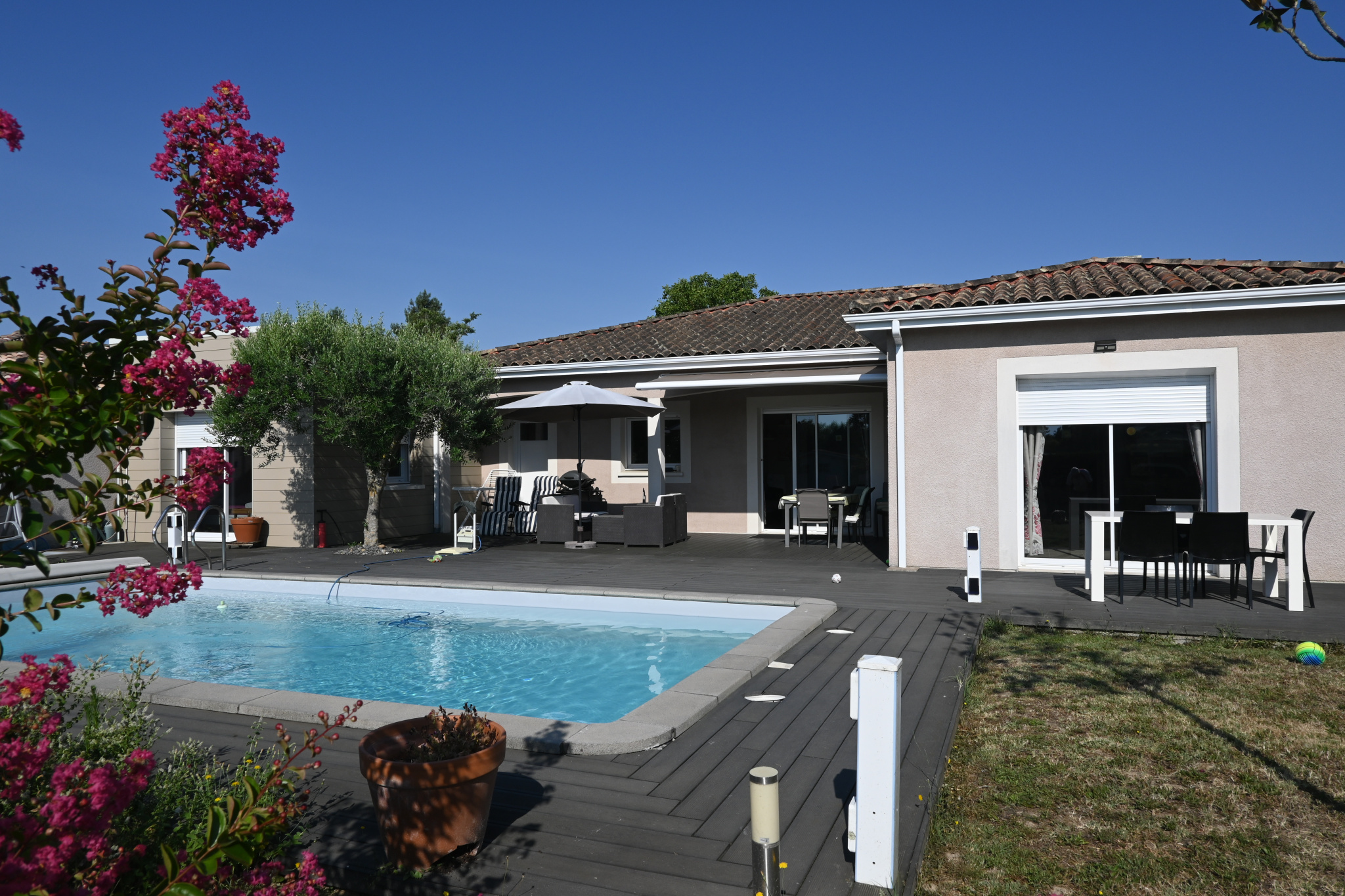 Maison contemporaine à 1 H de Bordeaux