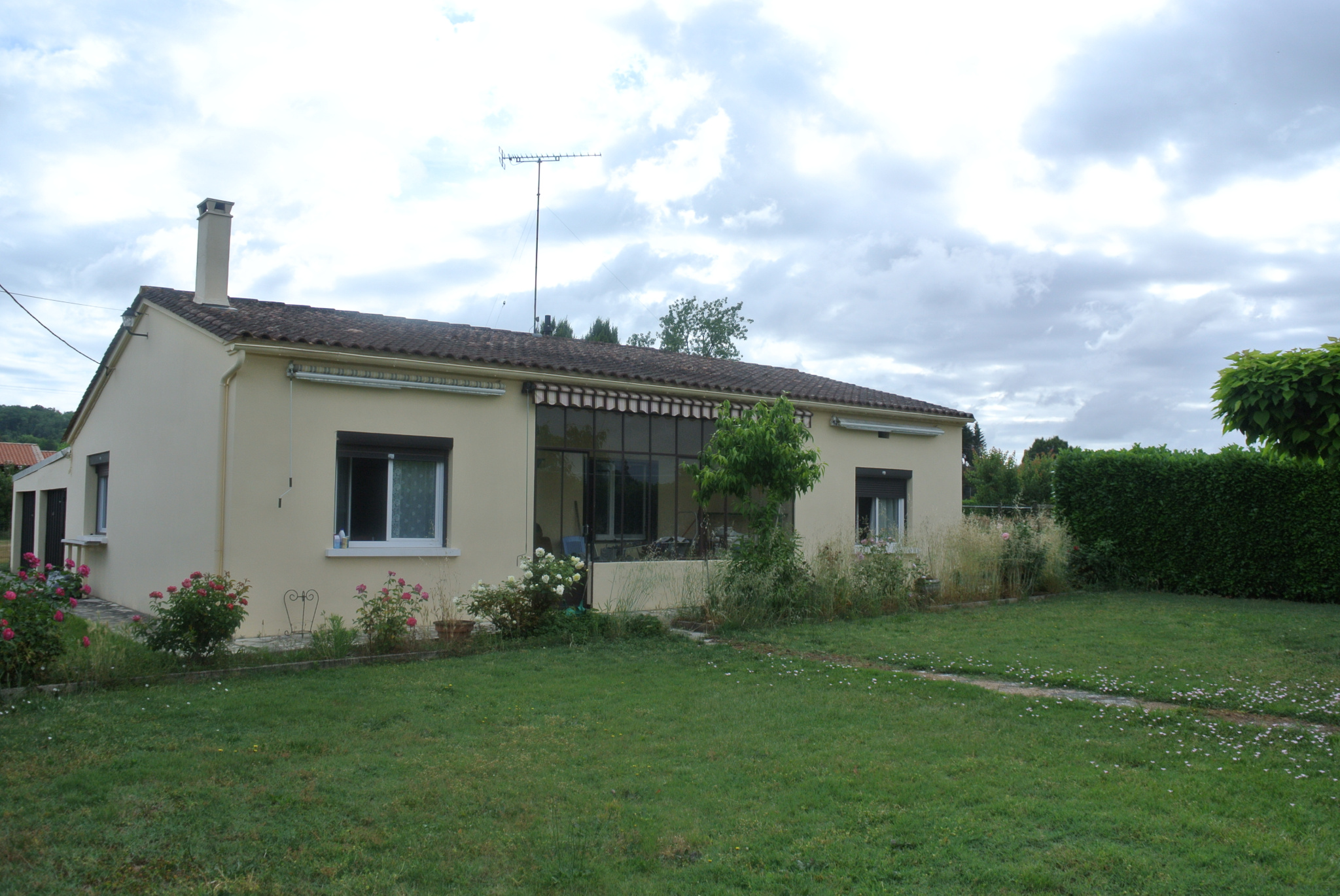 Rare sur secteur, maison en bon état. Marmande