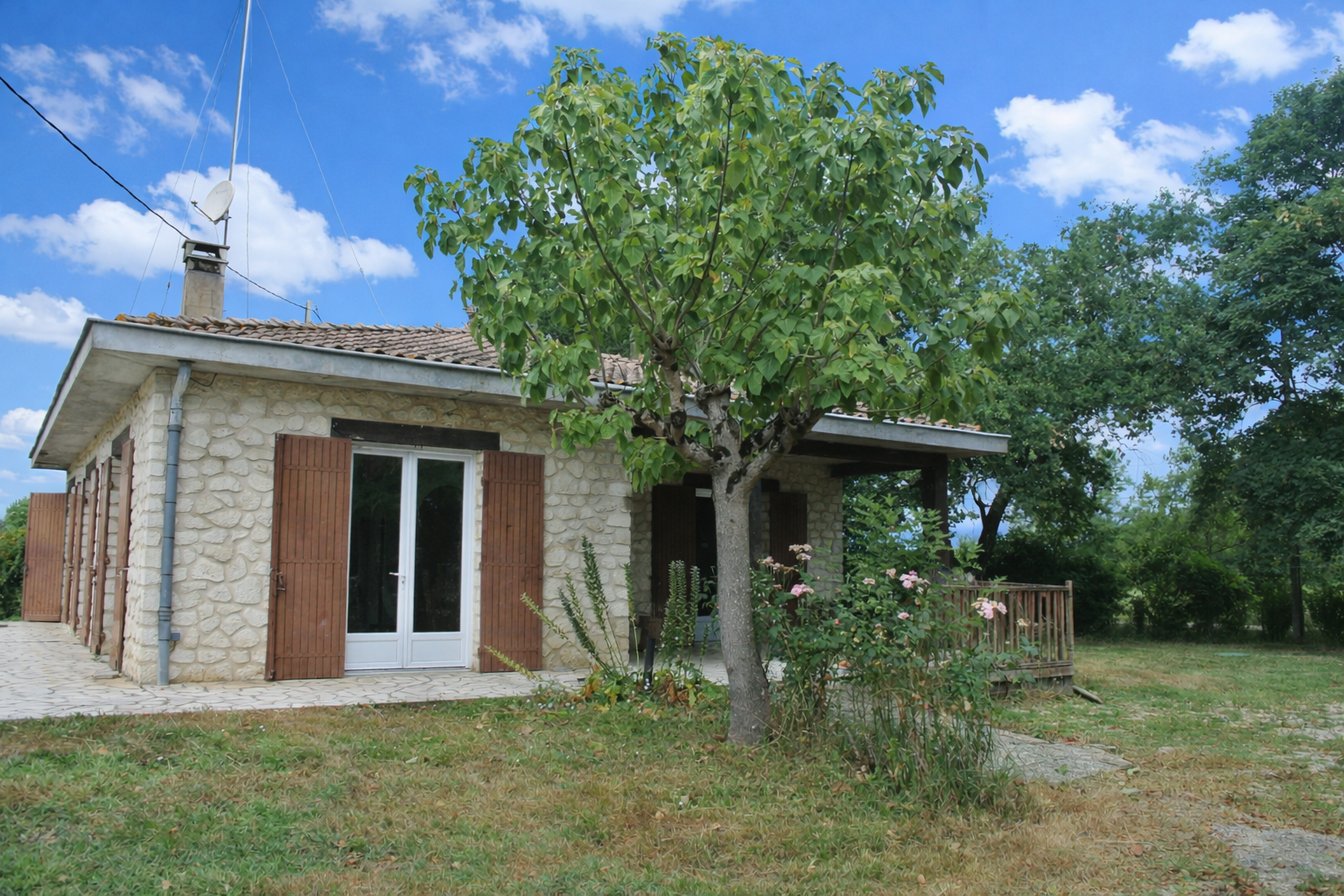 Maison de plain pied avec 2 hectares de terrain