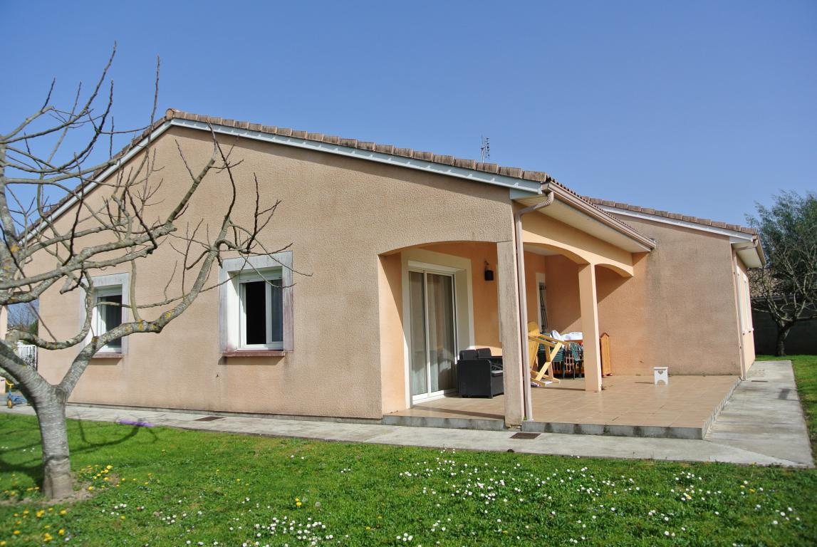 EXCLUSIVITE à Ste Bazeille Maison en  parfait état.