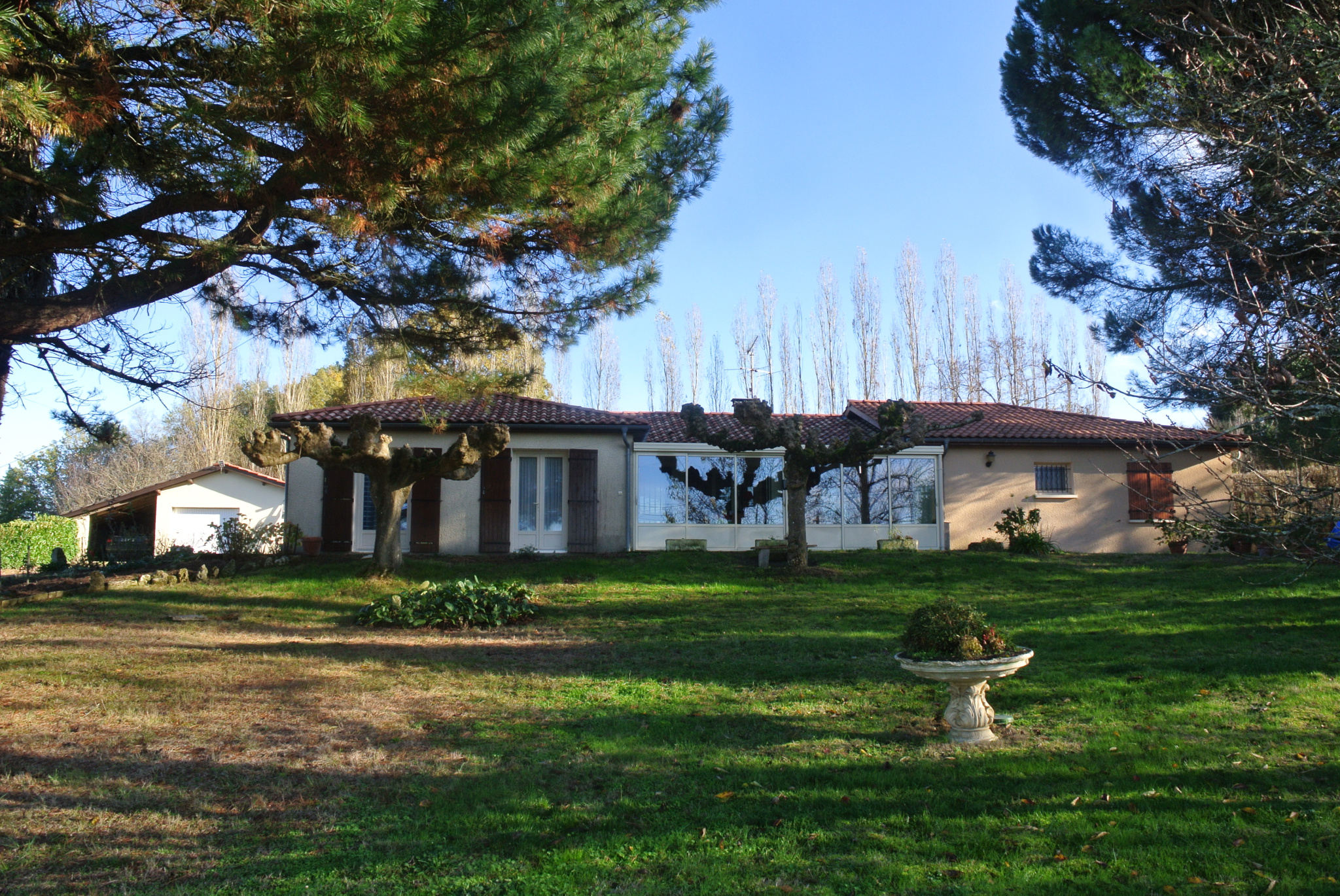 Maison 6 chambres dans un village proche de Beaupuy